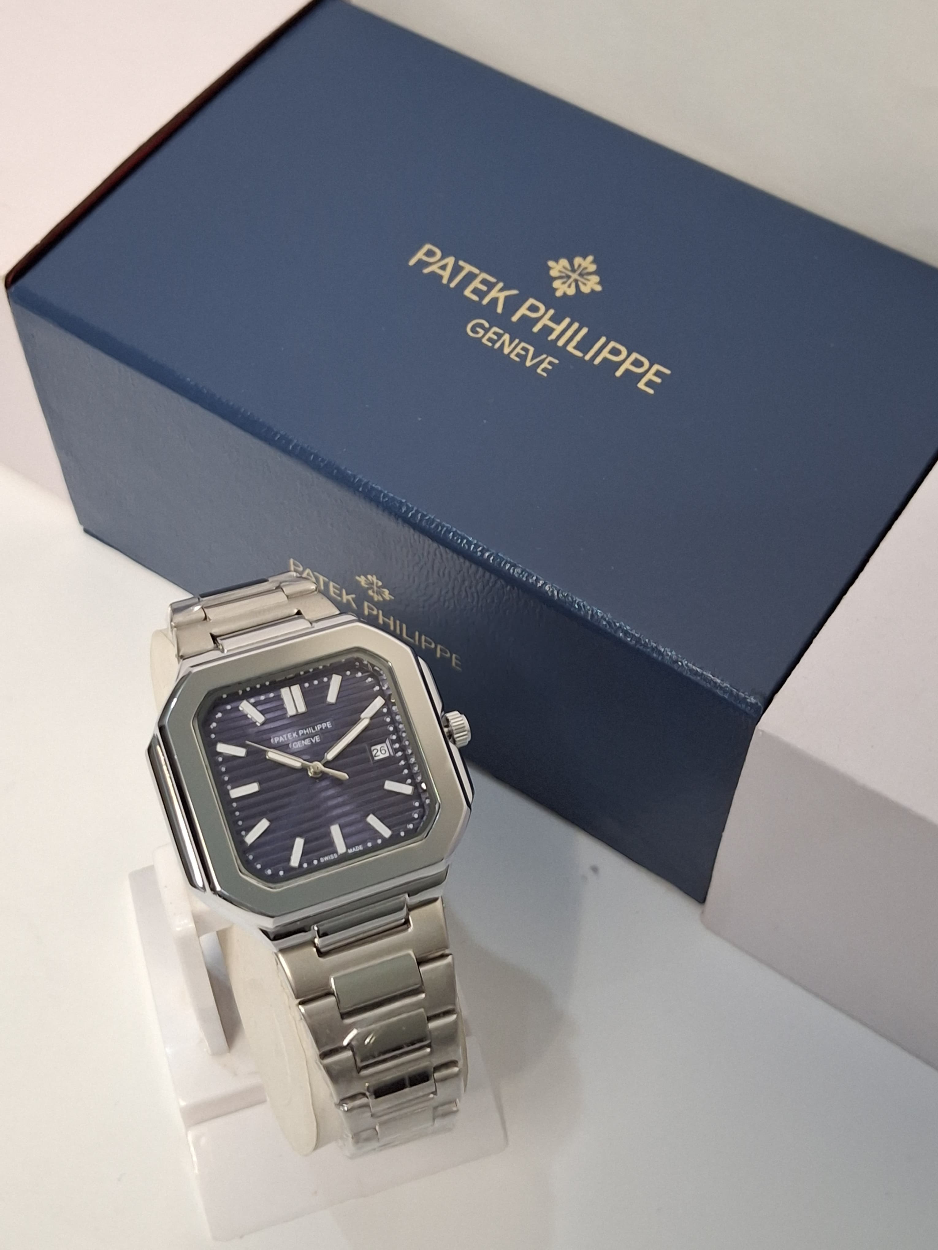 PATEK PHILIPPE-SQUARE SHAPE